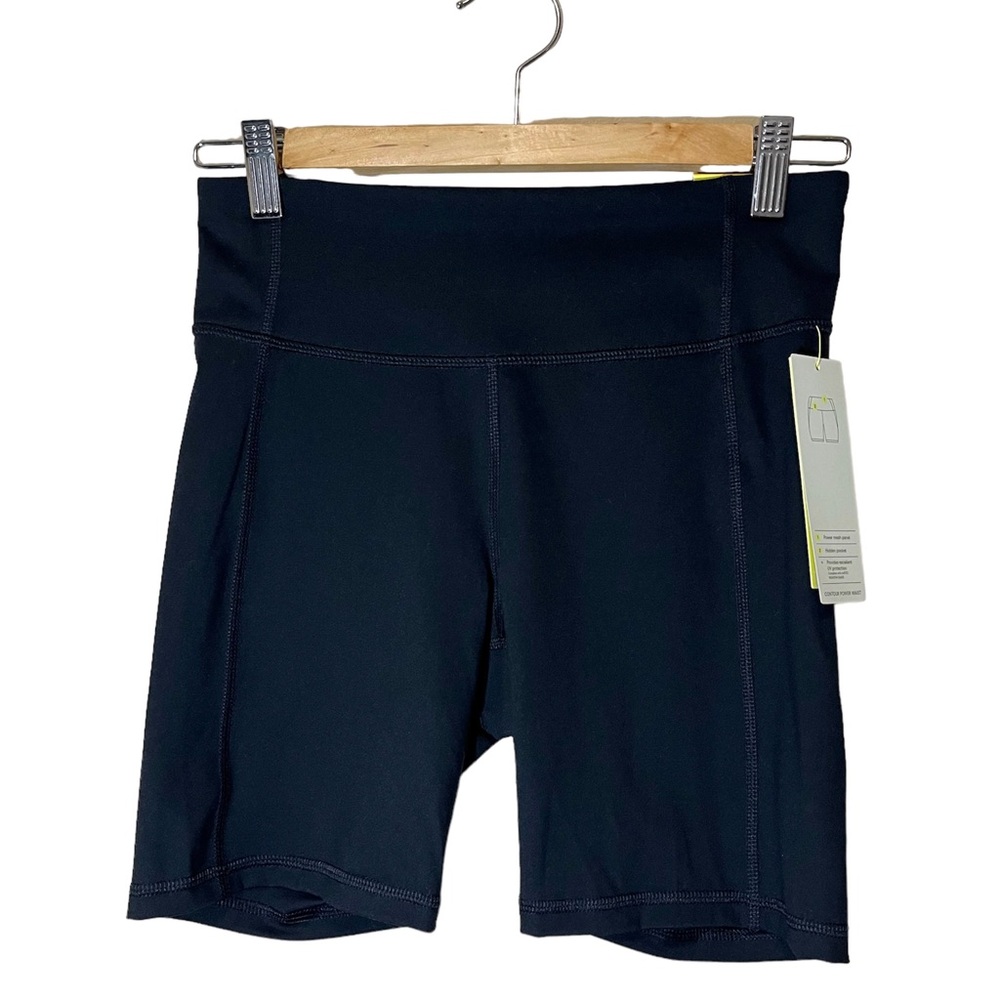 NWT All in Motion Contour Power Waist Mid Rise Shorts